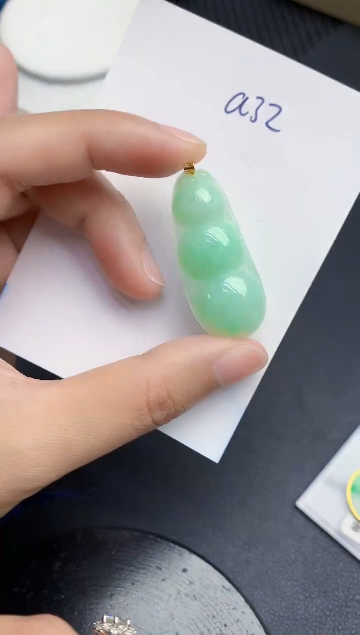 【闪购商品】翡翠颈饰18K金镶嵌000000000