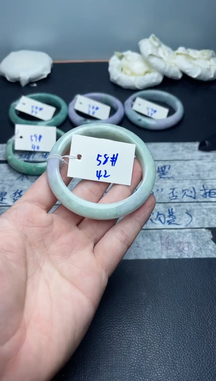 未镶嵌手镯翡翠42
