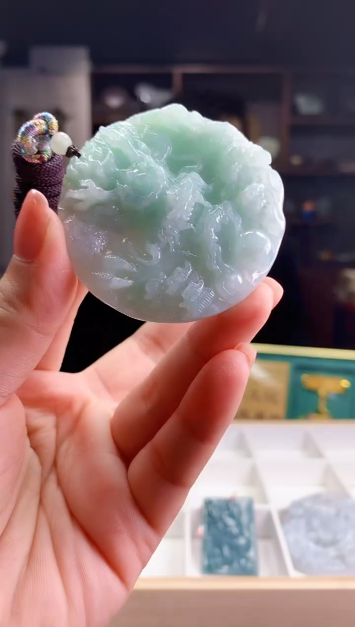 翡翠未镶嵌颈饰翡翠A货