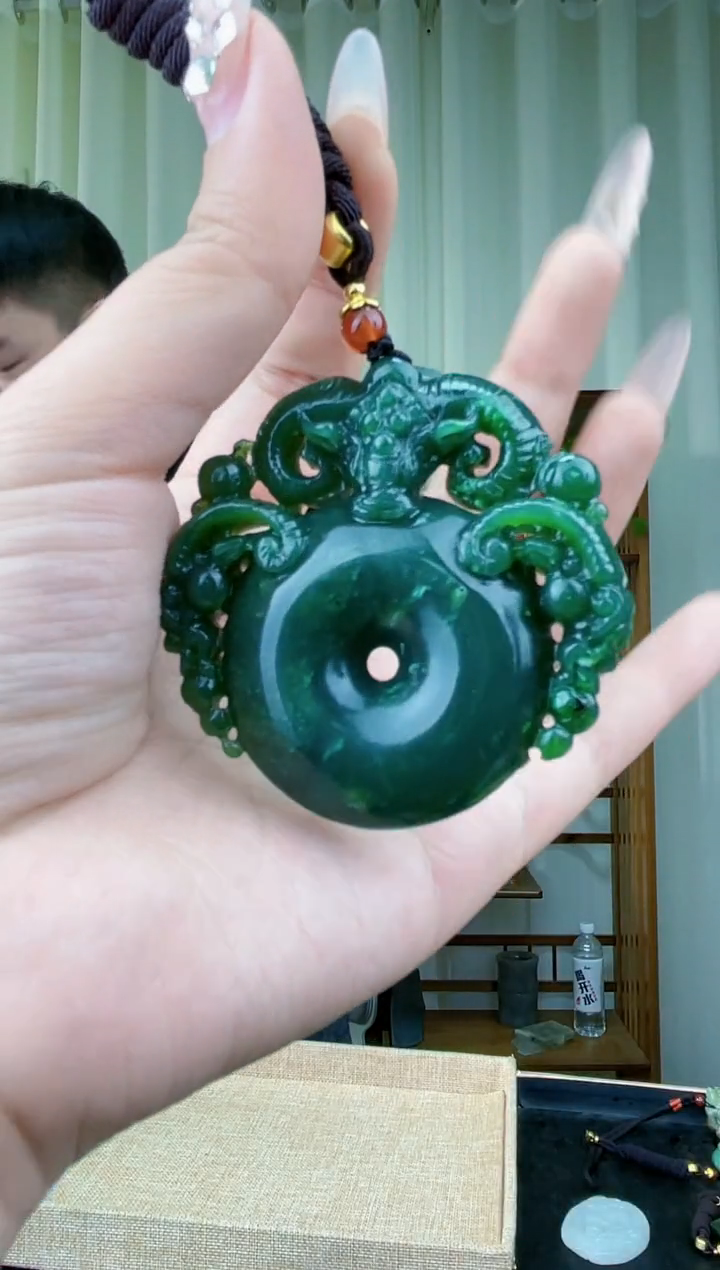 【闪购商品】和田玉挂件未镶嵌拍一发一，多样性发货！