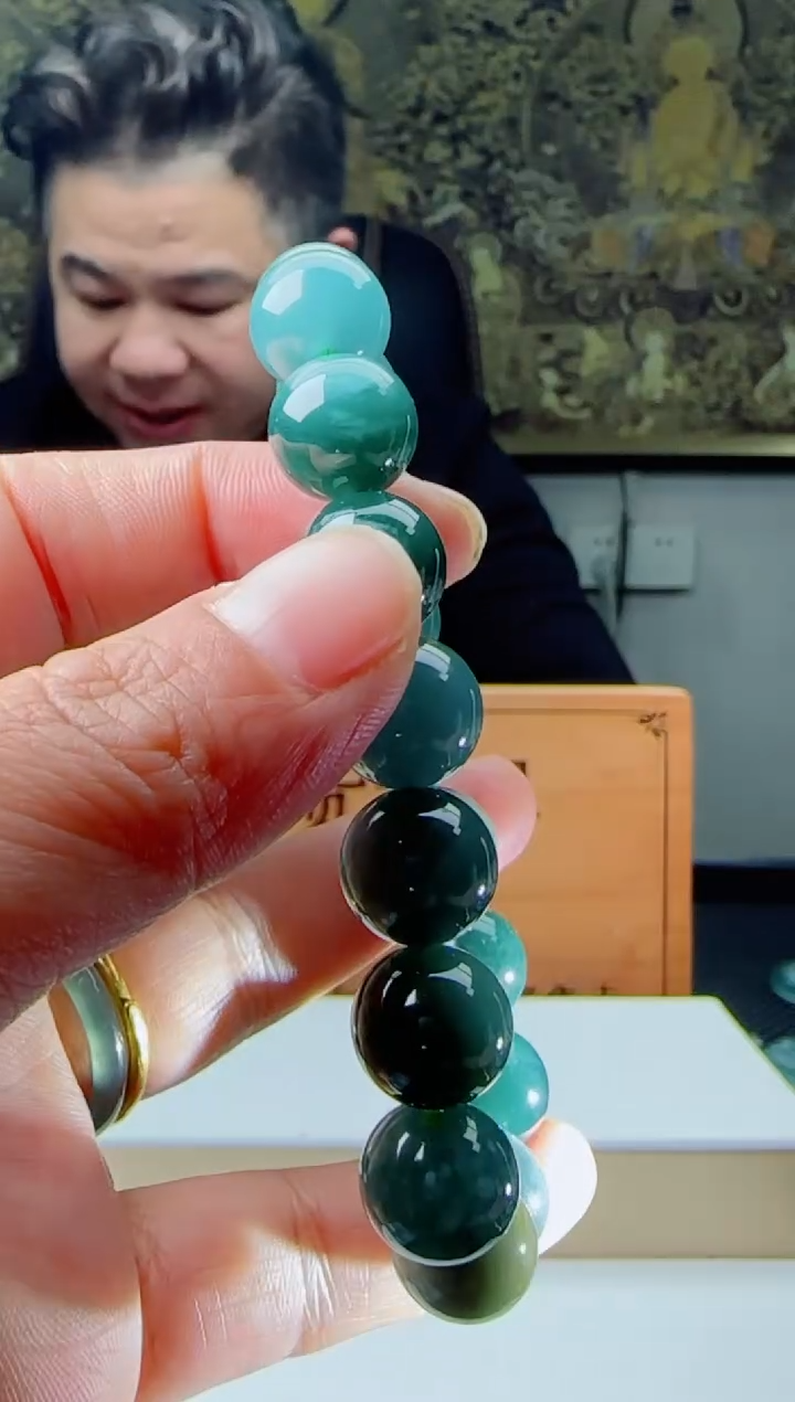 【闪购商品】翡翠颈饰未镶嵌1111111111