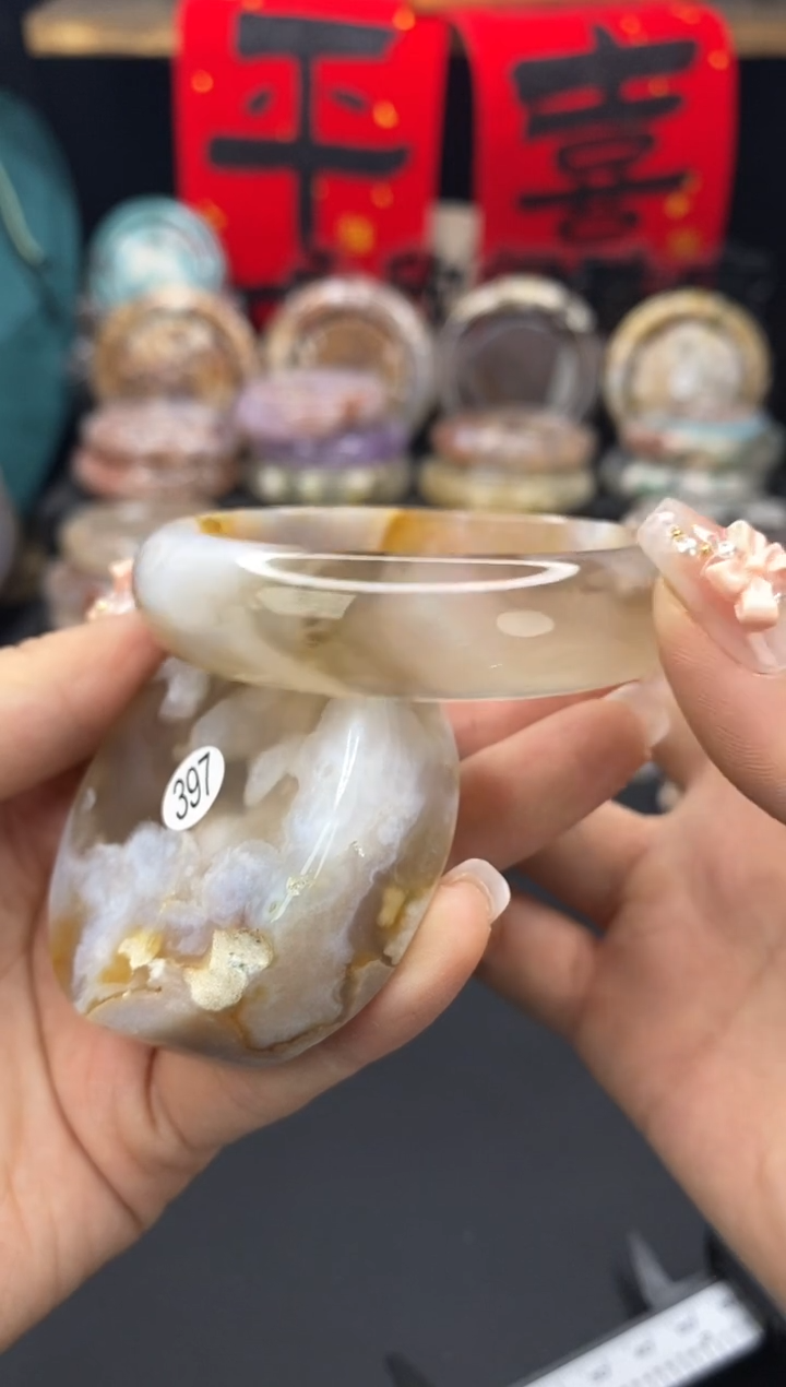 【闪购商品】石英质玉手镯（圆镯）未镶嵌54.9