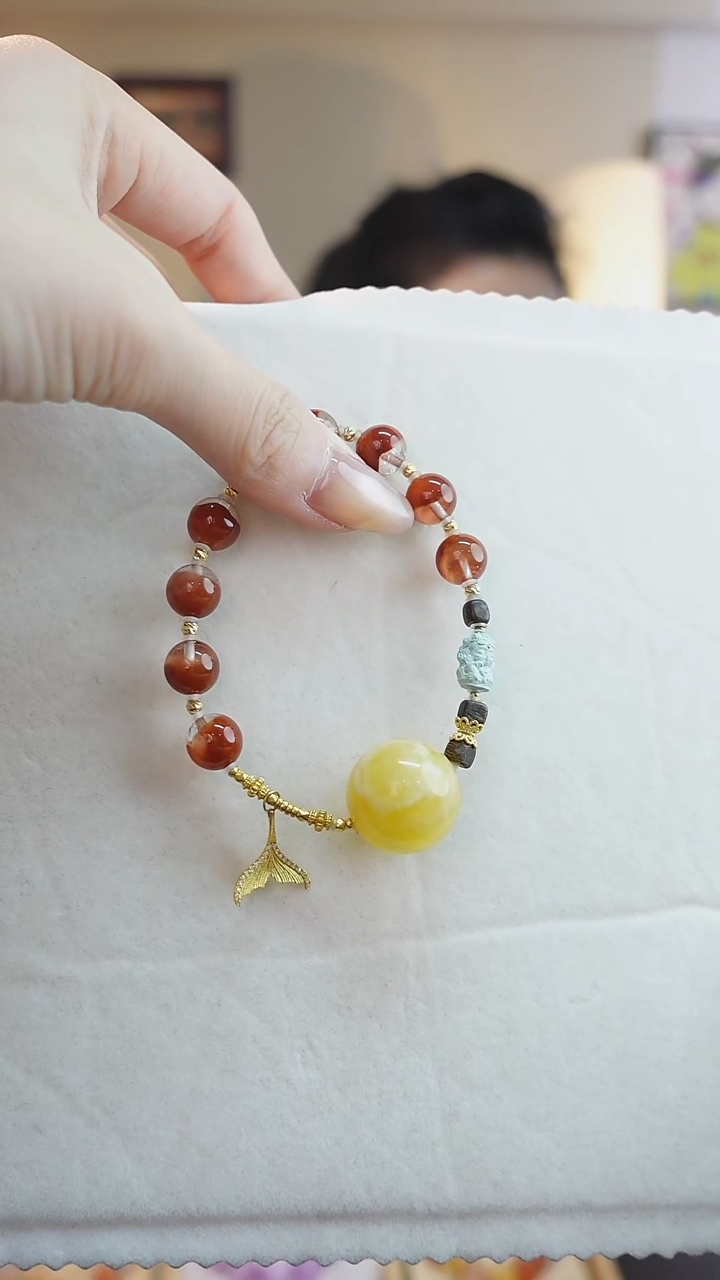 【闪购商品】水晶手串未镶嵌兔毛蜜蜡手串