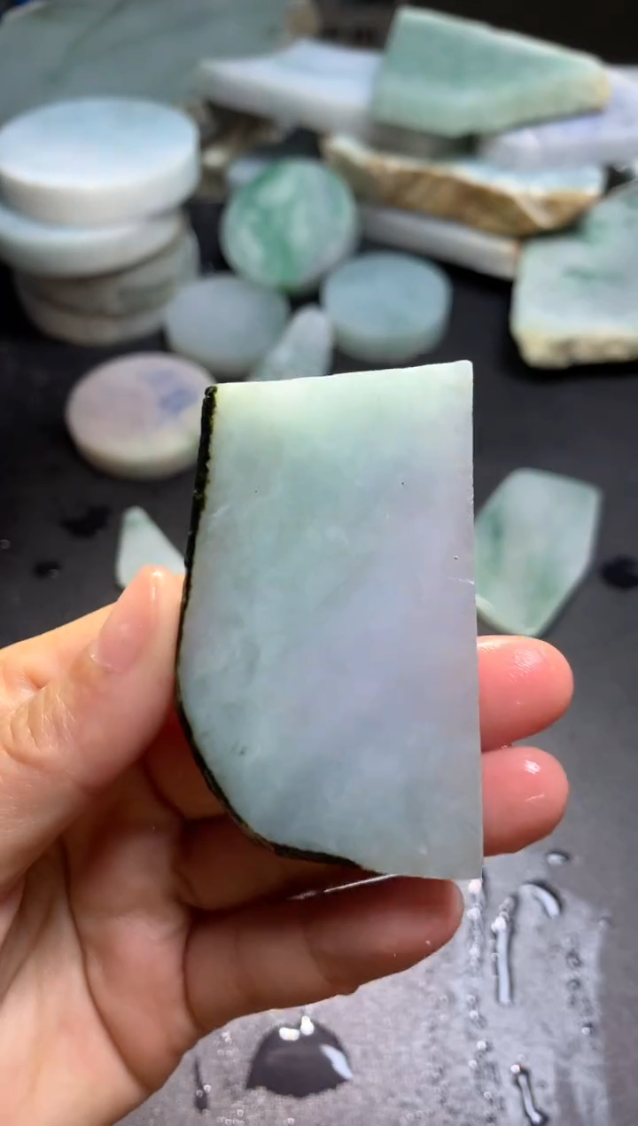 【闪购商品】翡翠颈饰未镶嵌料子