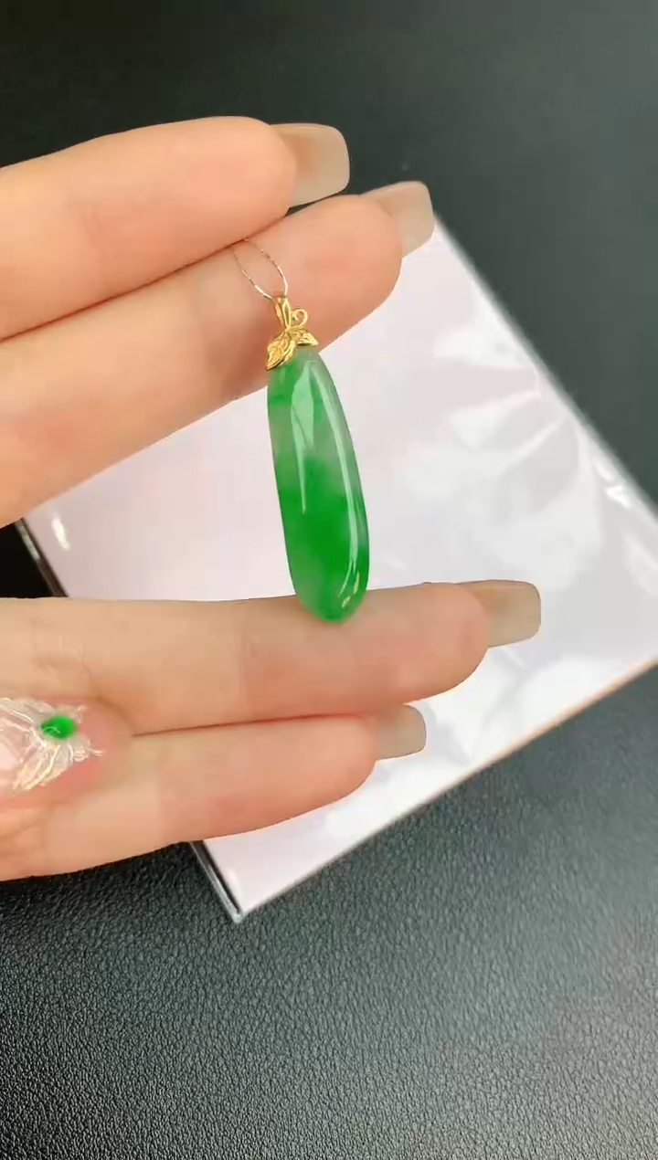 【闪购商品】翡翠颈饰18K金镶嵌赠礼盒证书 珍珍