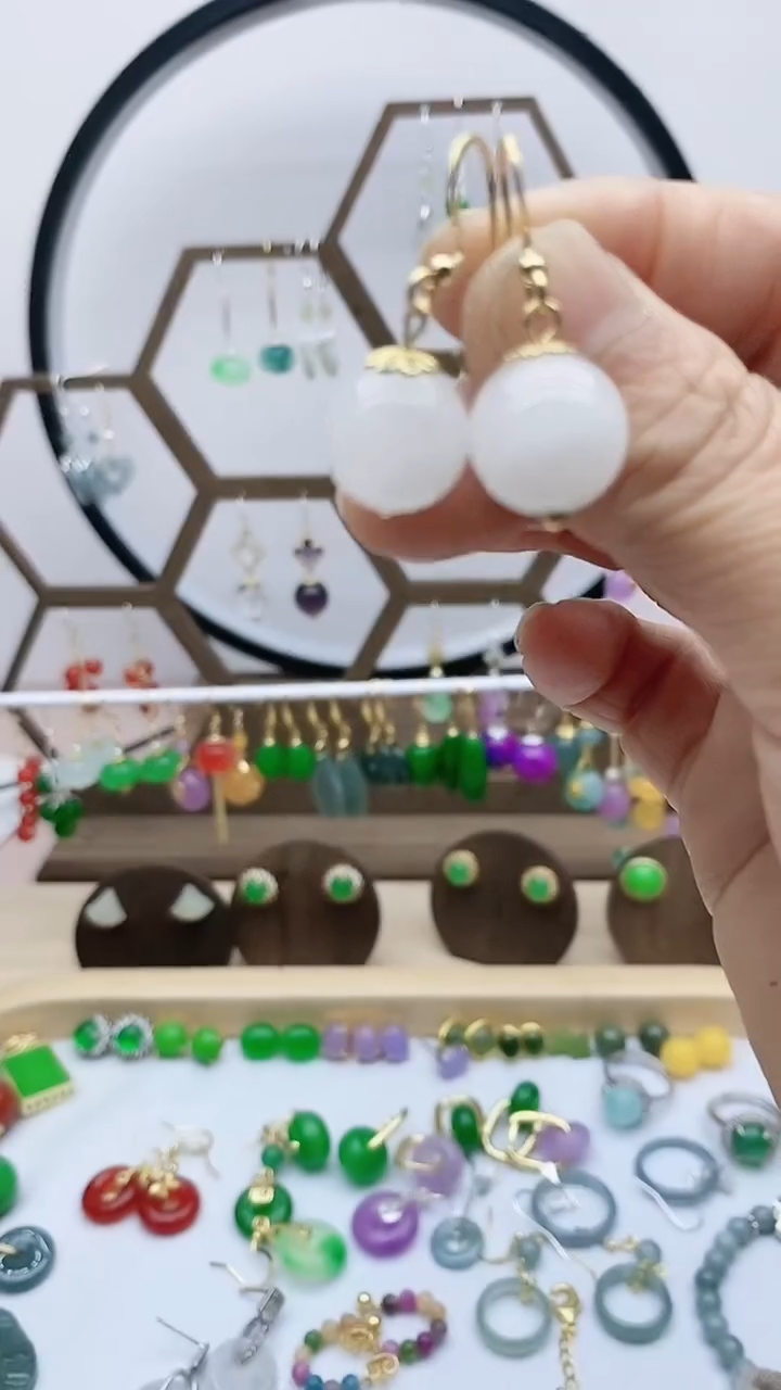 未镶嵌和田玉耳饰69