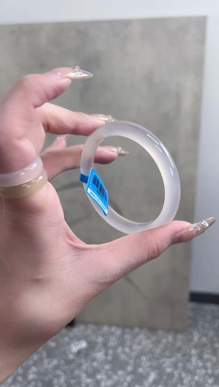 【闪购商品】玛瑙/玉髓手镯未镶嵌56圈