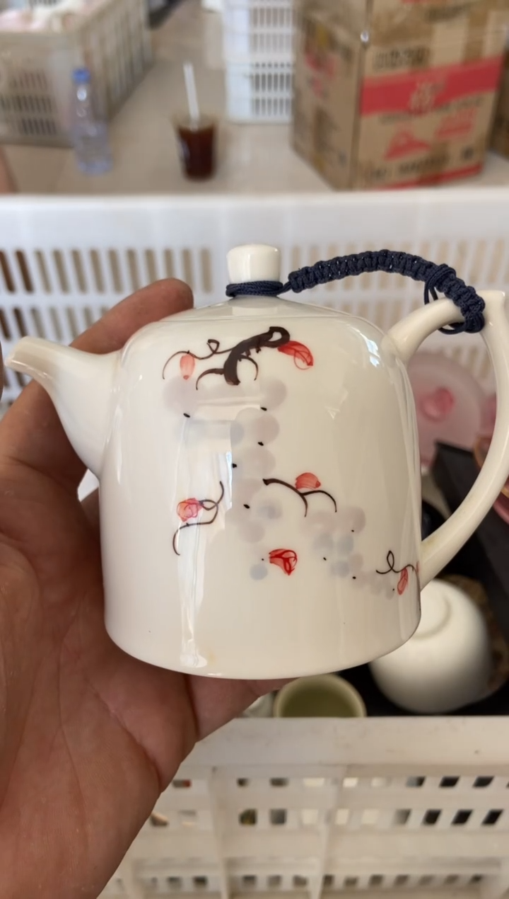 杯无运费险有瑕疵的摄影的产品有使用过的痕迹有点脏介意勿拍