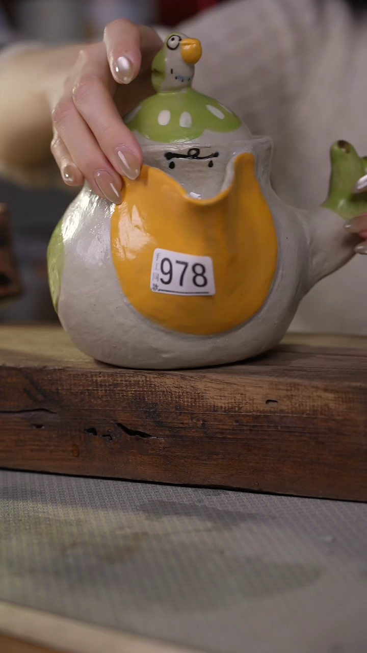 【闪购商品】瓷片福利！设计师款鹈鹕煮茶壶