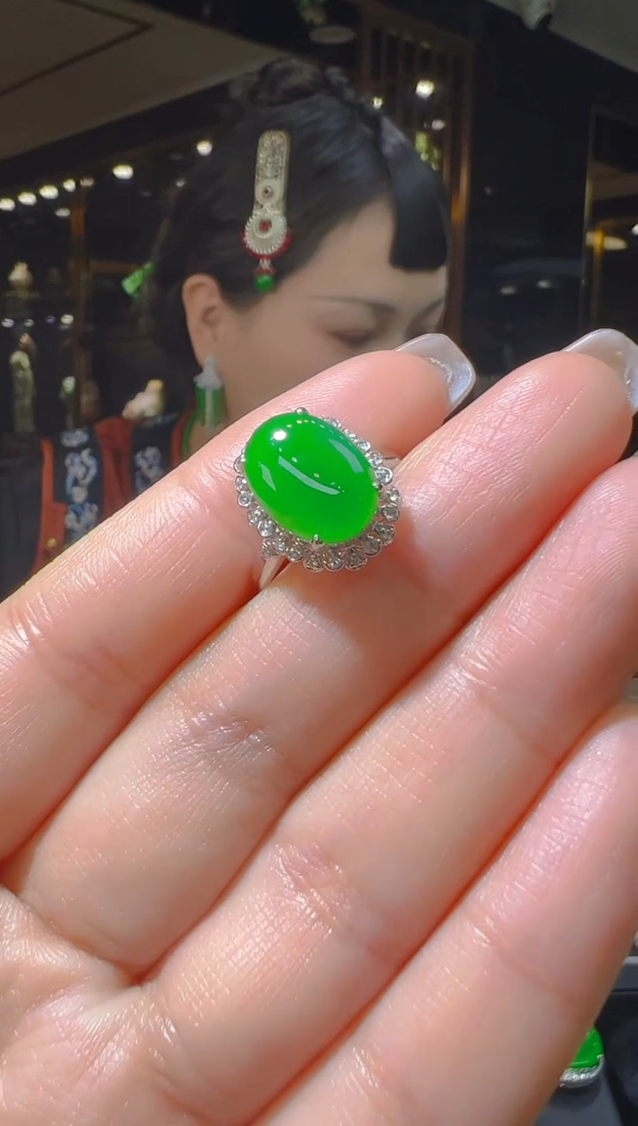 【闪购商品】翡翠戒指18K金镶嵌036     