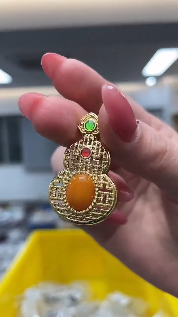 蜜蜡颈饰未镶嵌（多样性发一件）