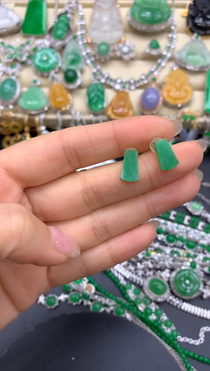 【闪购商品】翡翠耳饰18K金镶嵌222-中国好珍宝