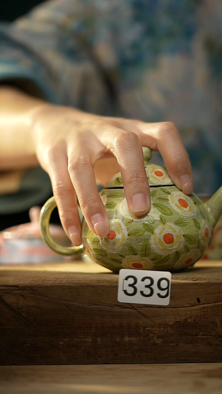 【闪购商品】瓷片中国美院设计师 小吴 款/ 小壶