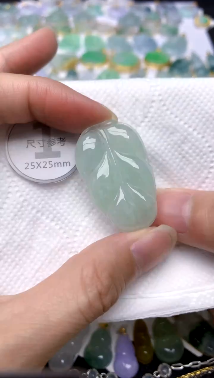 颈饰未镶嵌翡翠天然A货翡翠