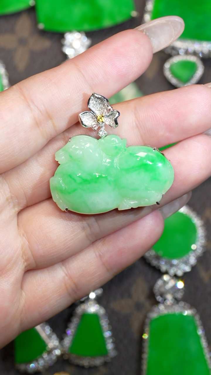 翡翠18K金镶嵌吊坠(不含链)吊坠