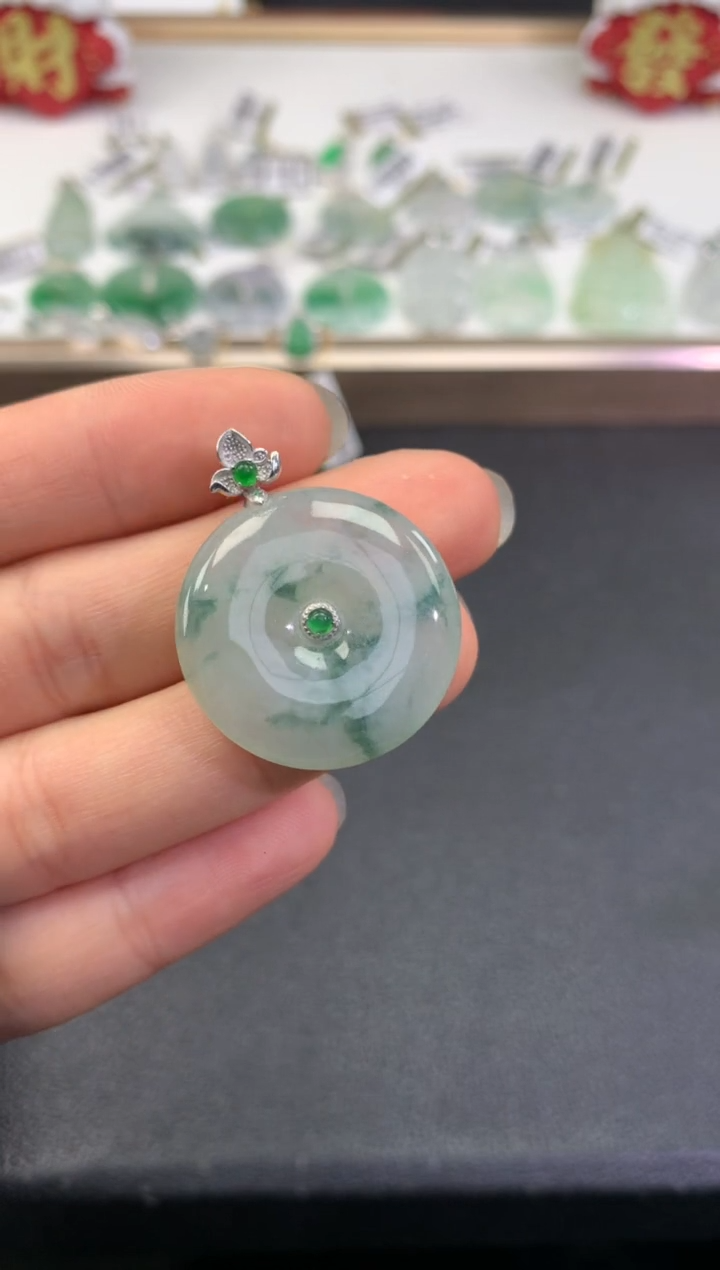 【闪购商品】翡翠颈饰18K金镶嵌