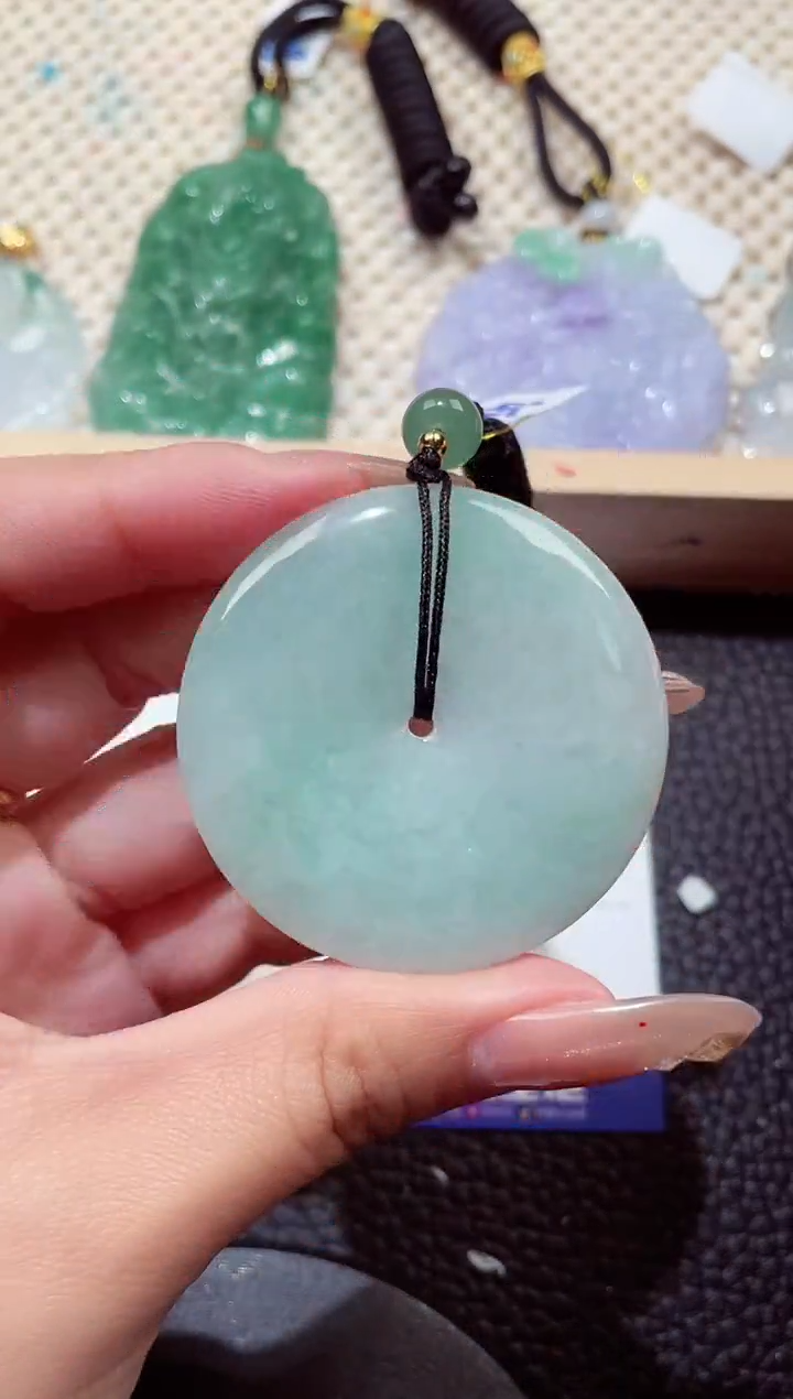 颈饰未镶嵌翡翠00000