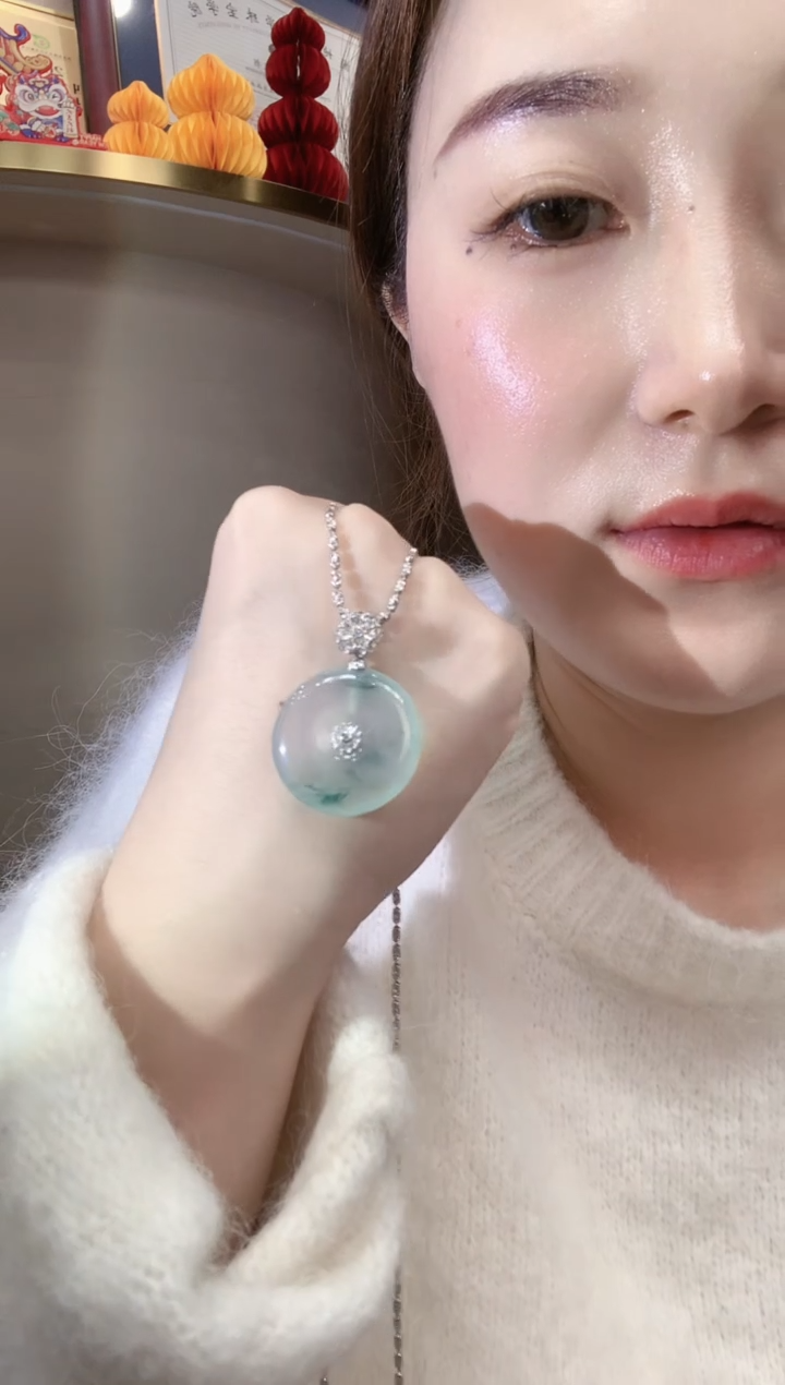 【闪购商品】翡翠颈饰18K金镶嵌C63   