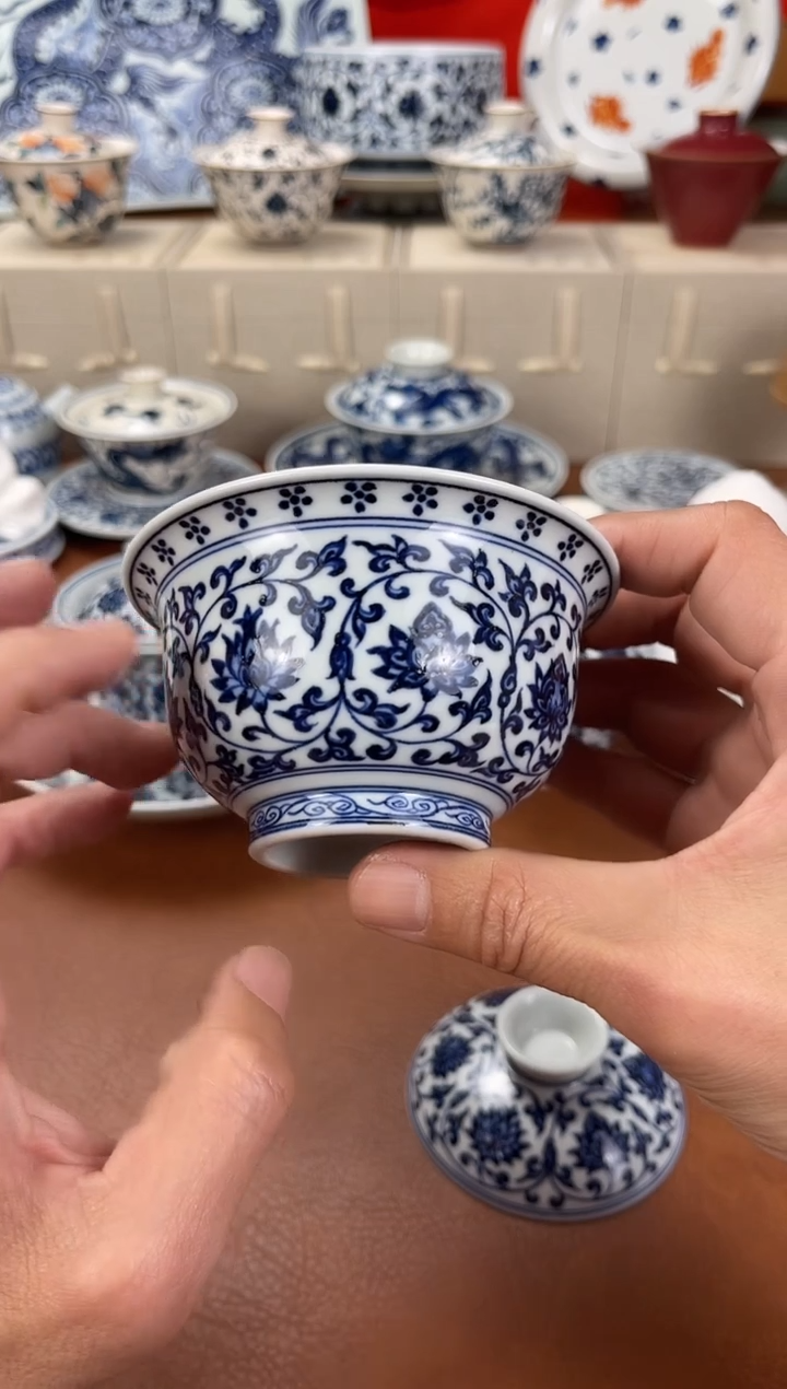 【闪购商品】福利手绘青花盖碗