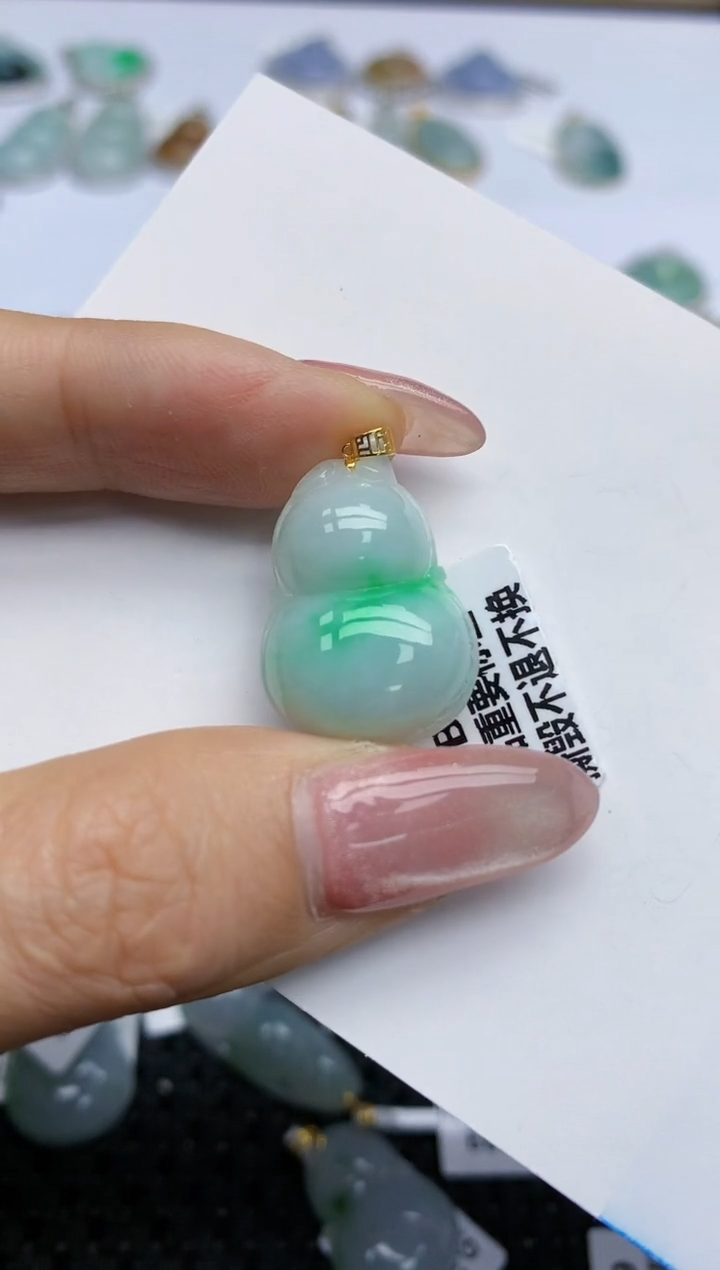 【闪购商品】翡翠挂件18K金镶嵌天然翡翠A货
