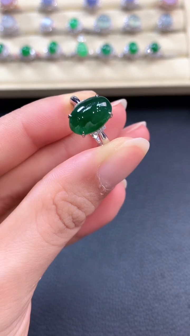 【闪购商品】翡翠戒指18K金镶嵌b49       