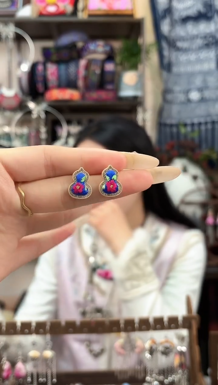 织绣民族风非遗老绣苗银饰品313