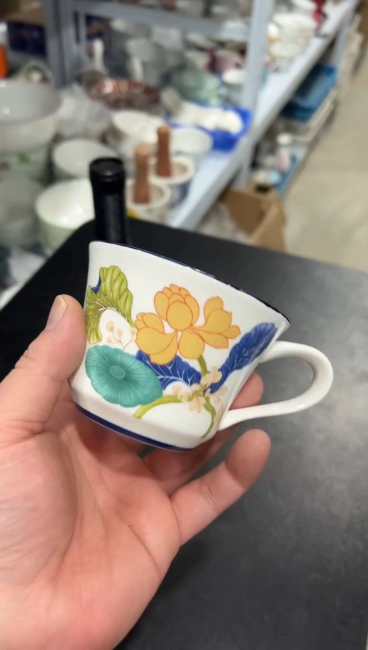 杯子骨瓷（简装）荷花杯子一个