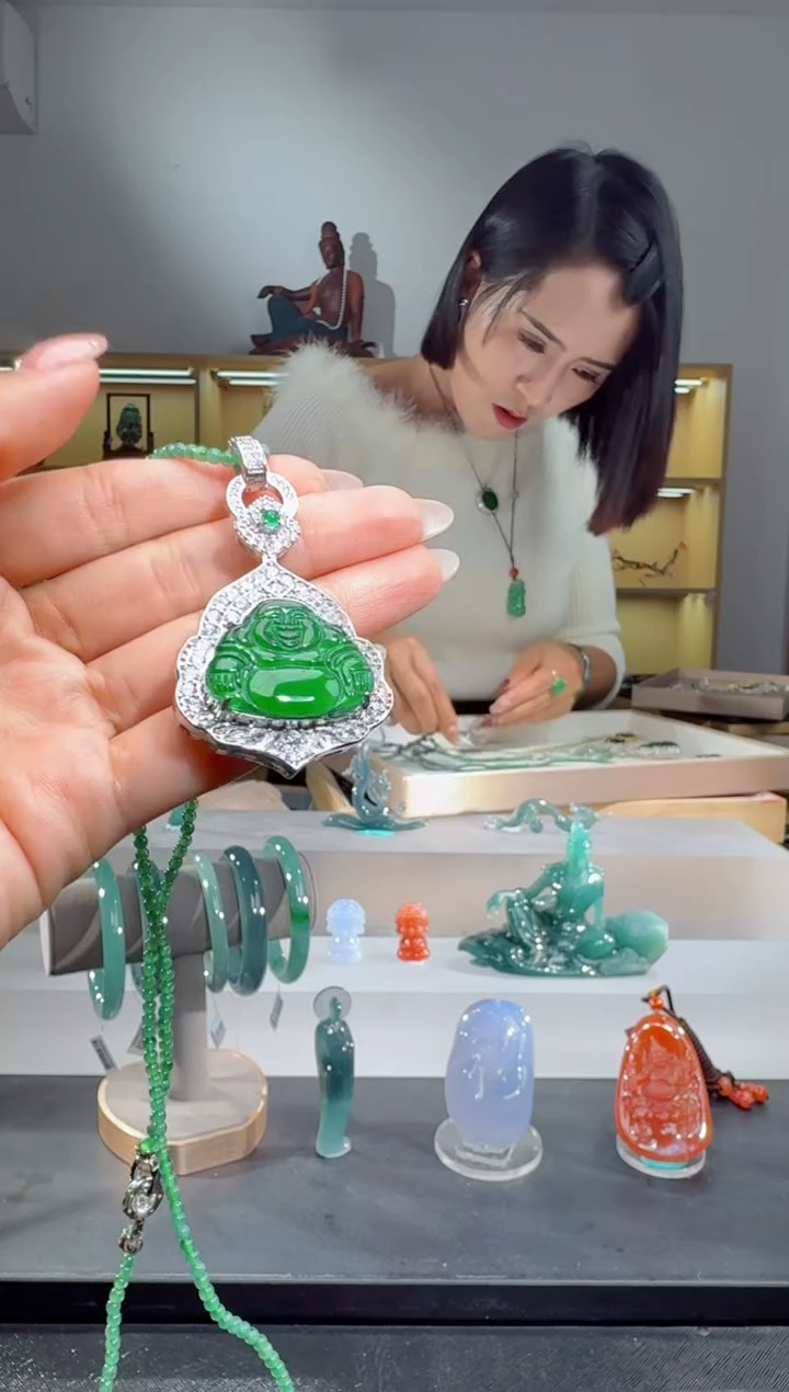 吊坠(不含链)未镶嵌翡翠佛公（多样性发其一）