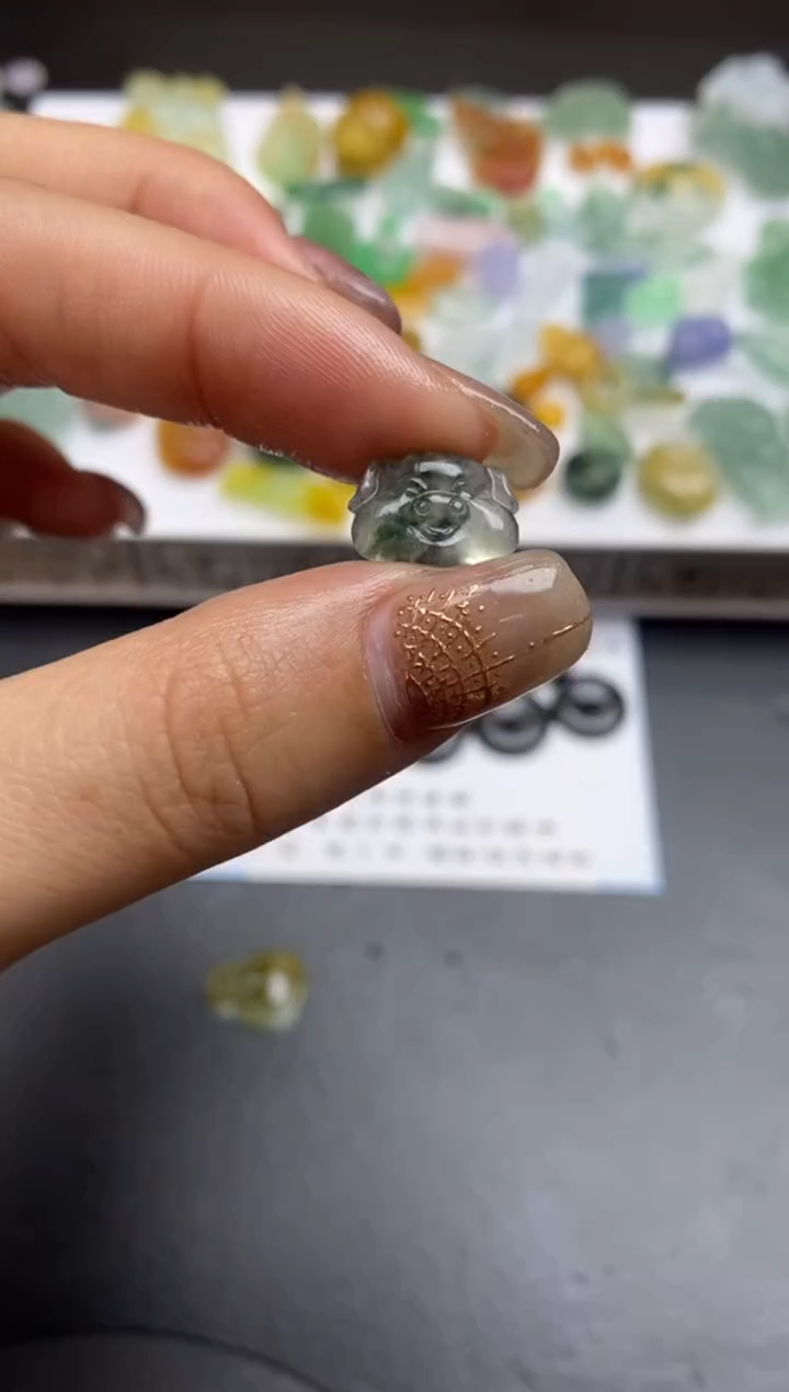 【闪购商品】定制翡翠未镶嵌翡翠毛货~