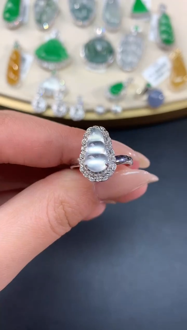 【闪购商品】翡翠戒指18K金镶嵌A136|8800