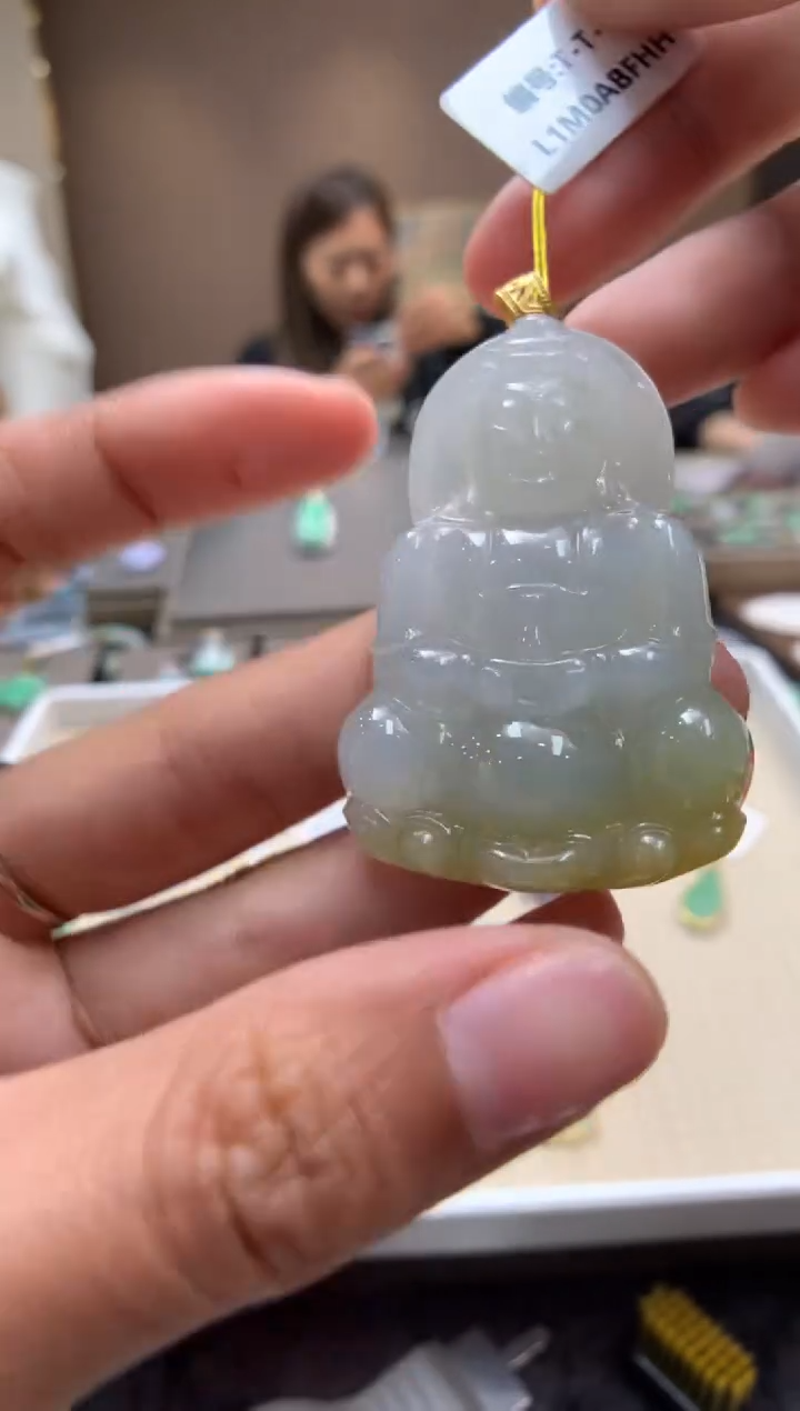 【闪购商品】翡翠颈饰18K金镶嵌观音