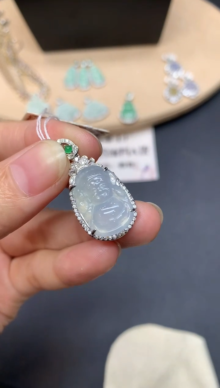 【闪购商品】翡翠吊坠(不含链)银S925镶嵌财神爷【无服务费】