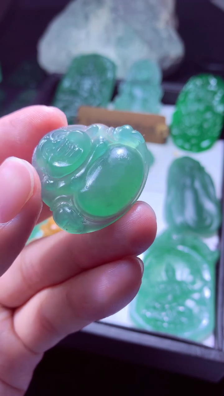 未镶嵌定制翡翠天然缅甸翡翠A货吊坠多样性发货其一