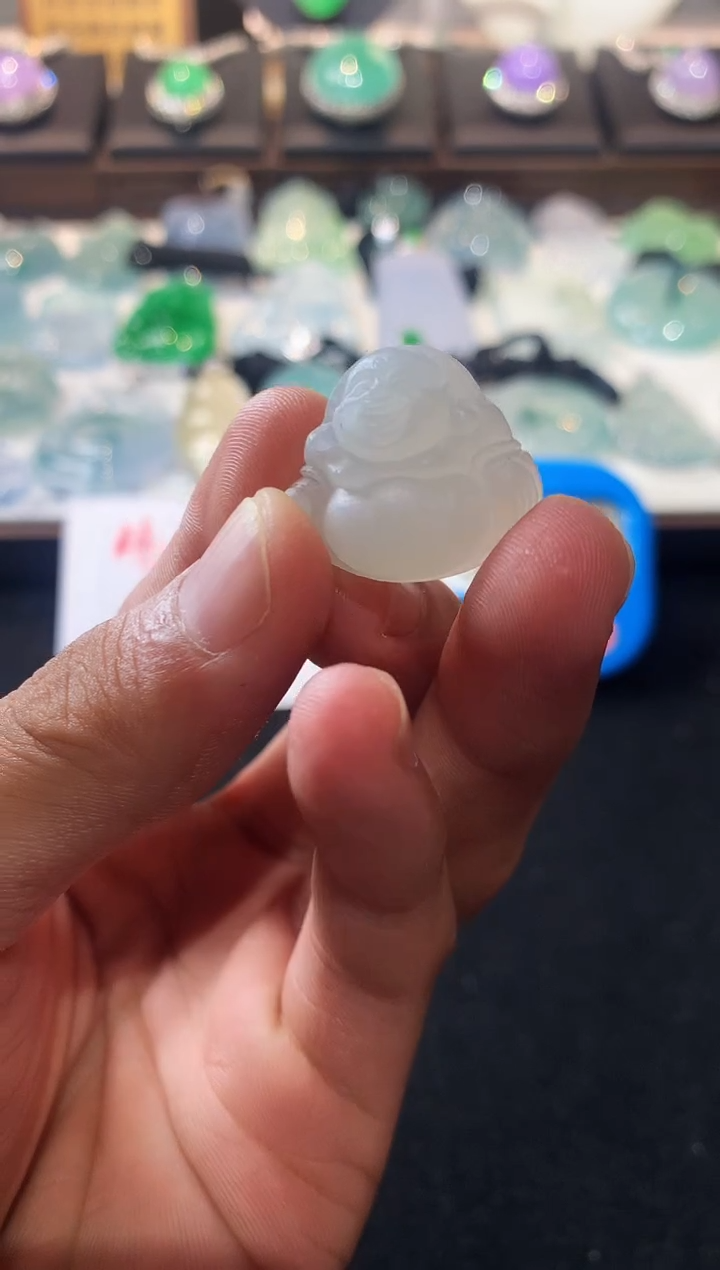 未镶嵌定制翡翠麻***牛   4048毛货不退不换