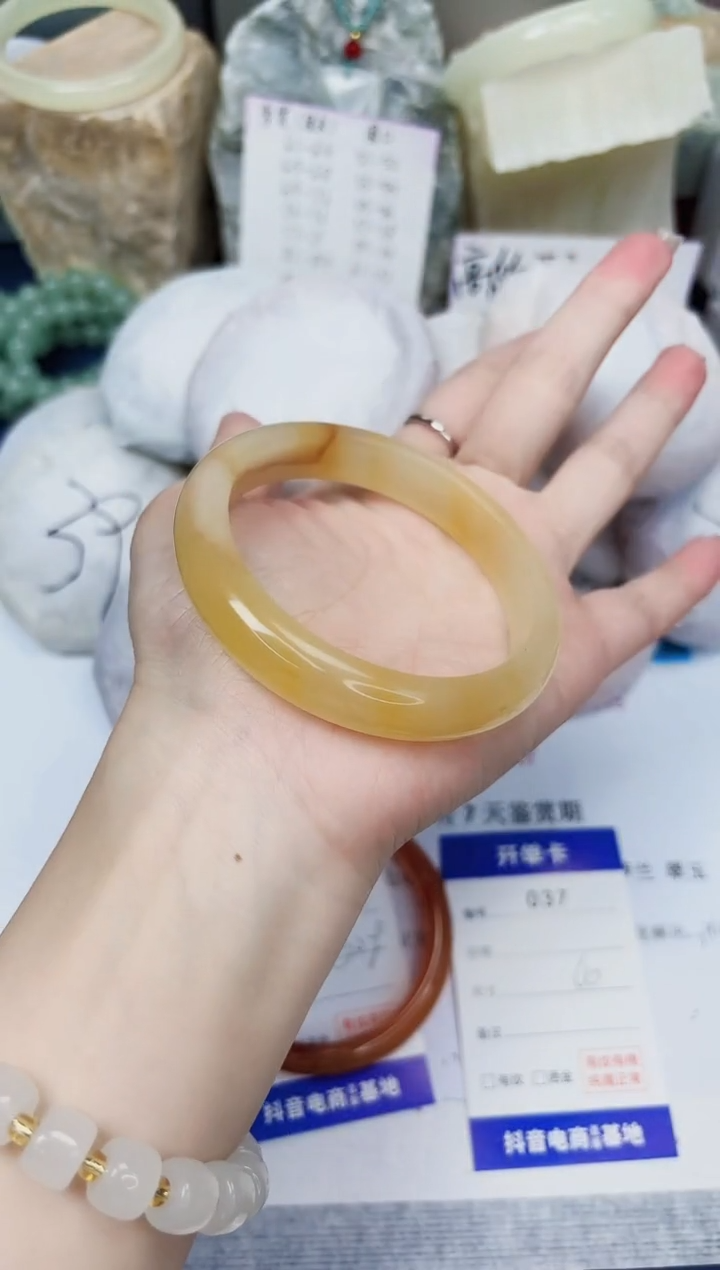 【闪购商品】石英质玉手镯未镶嵌37-财气镯-圈口60