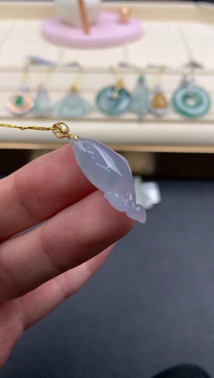 【闪购商品】翡翠颈饰18K金镶嵌A887      