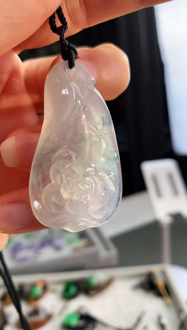 【闪购商品】翡翠颈饰未镶嵌吊坠