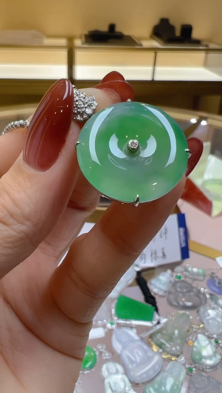 【闪购商品】翡翠吊坠(不含链)18K金镶嵌多样性团购发一件