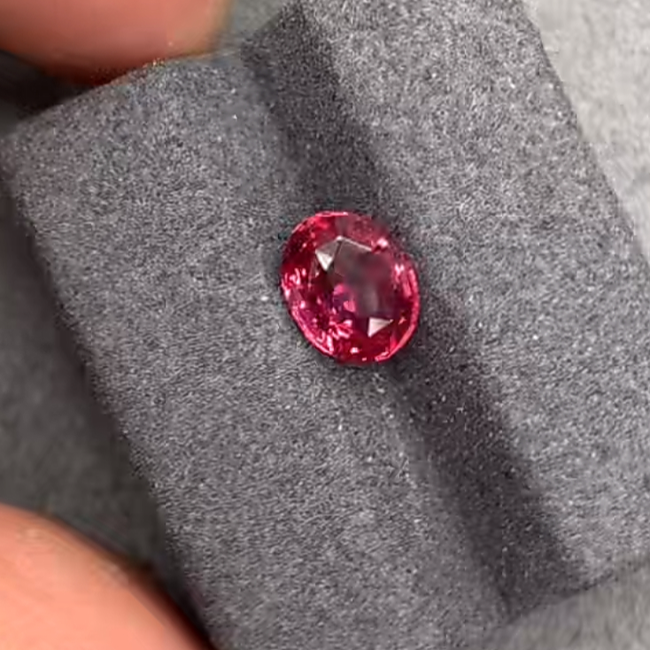 1克拉马亨盖尖晶石裸石