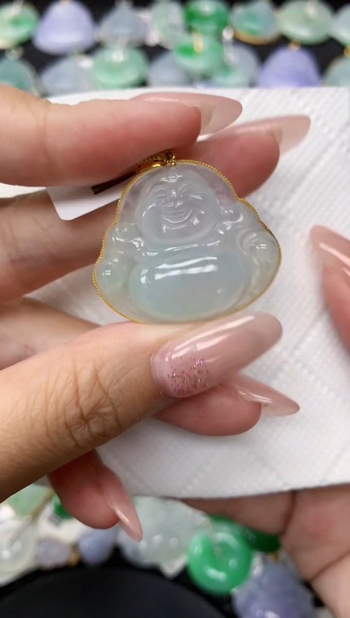 颈饰18K金镶嵌翡翠1111111111