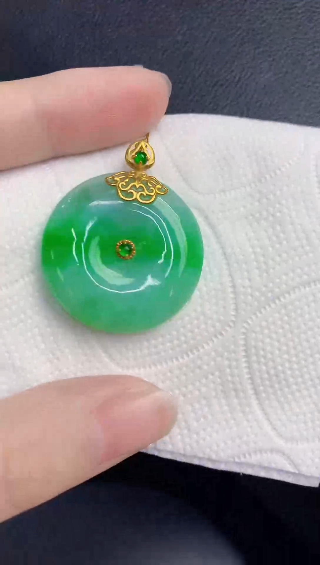 颈饰18K金镶嵌翡翠天然翡翠缅甸A货