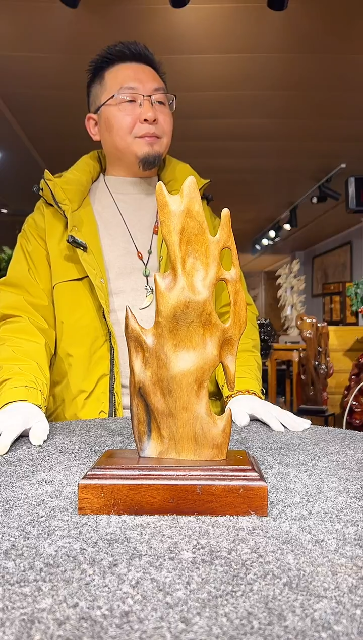 金丝楠木雕款Q****—金丝楠木摆件