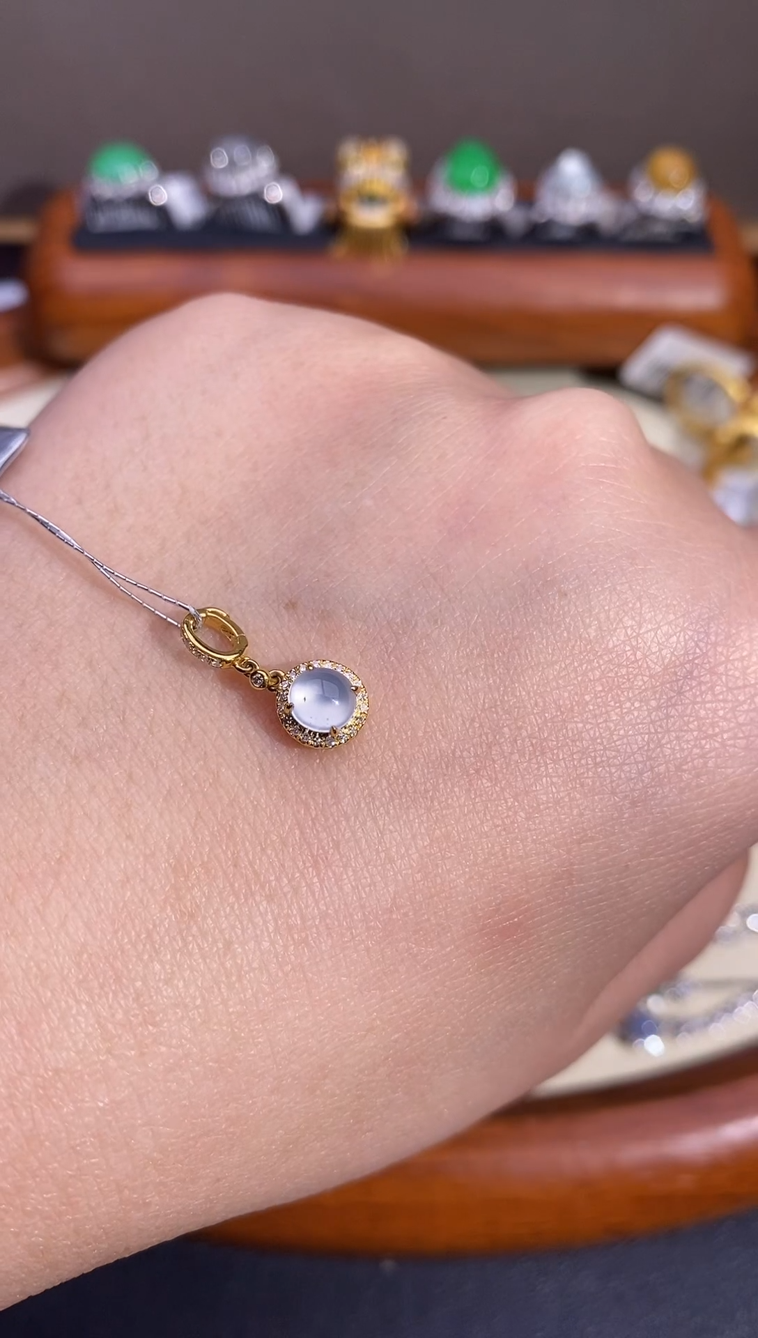 【闪购商品】翡翠吊坠(不含链)18K金镶嵌万能扣吊坠·