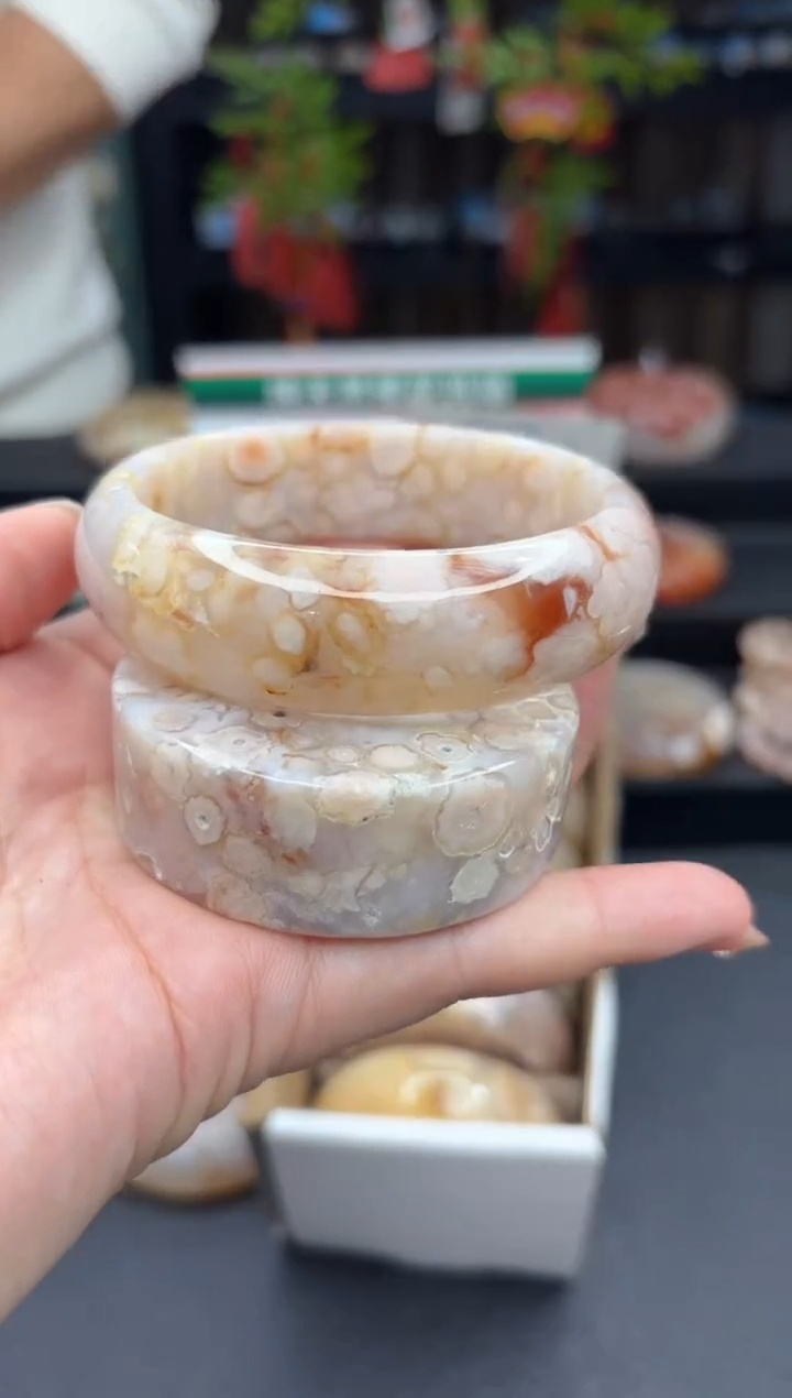 【闪购商品】石英质玉手镯未镶嵌545（60圈赠送镯心）