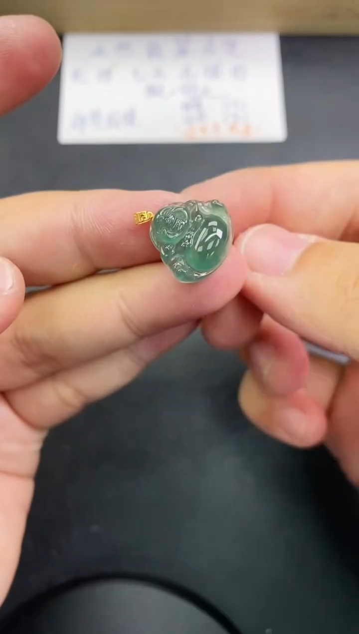 【闪购商品】翡翠颈饰18K金镶嵌天然翡翠A货赠皮绳
