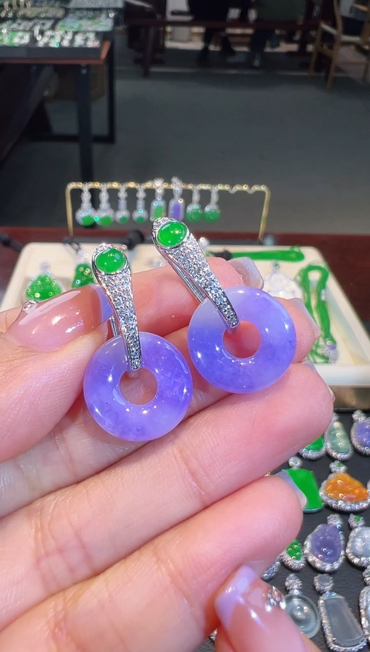 【闪购商品】翡翠耳饰18K金镶嵌翡翠