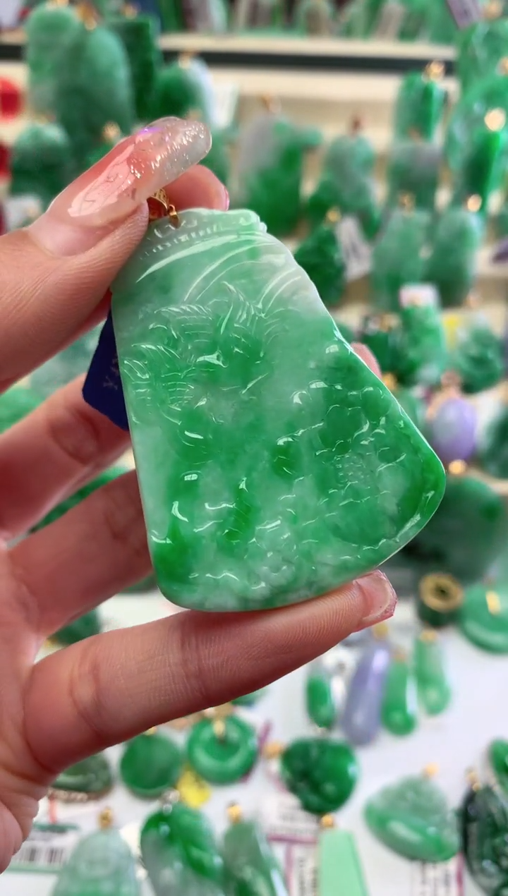 【闪购商品】翡翠颈饰18K金镶嵌挂件