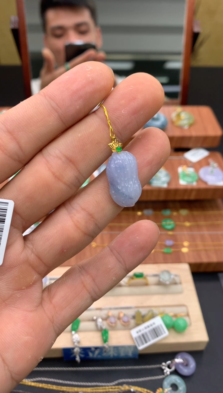 吊坠(不含链)18K金镶嵌翡翠花生