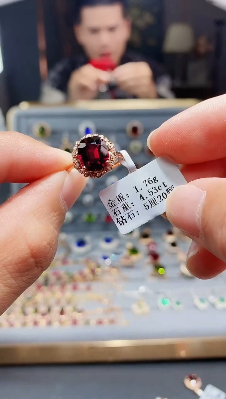【闪购商品】石榴石戒指18K金镶嵌4.53.