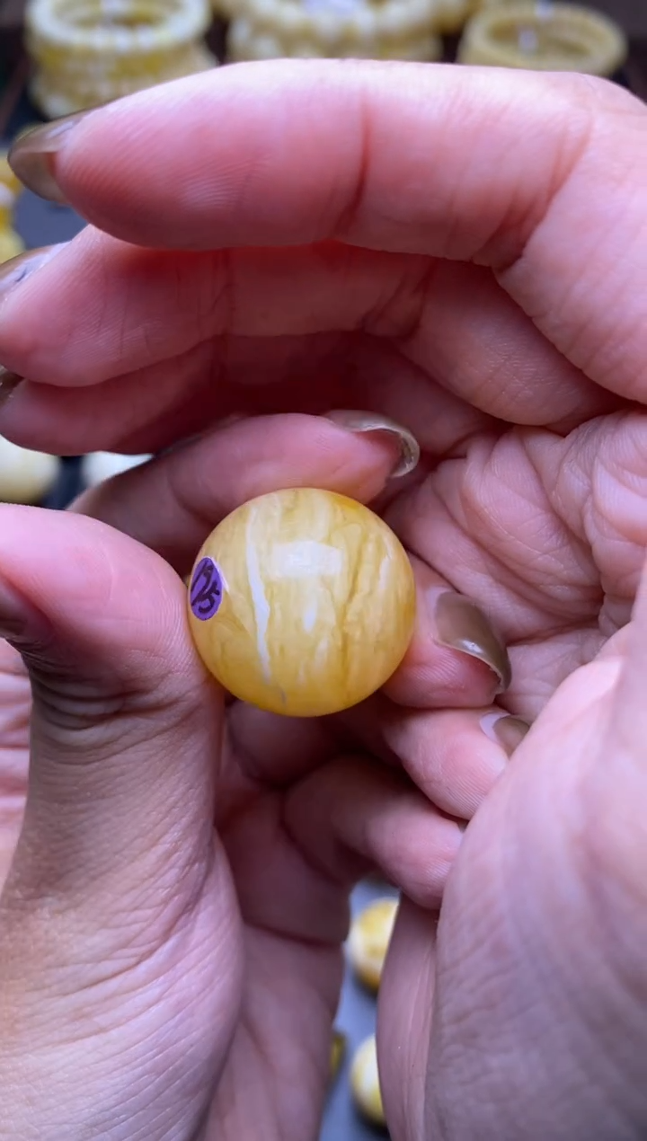 【闪购商品】琥珀裸石未镶嵌大小姐珠宝严选127